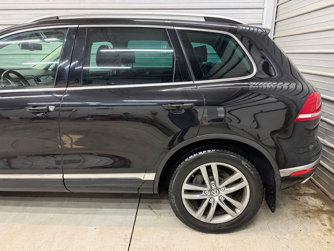 Photo 5 of 2015 Volkswagen Touareg V6 TDI