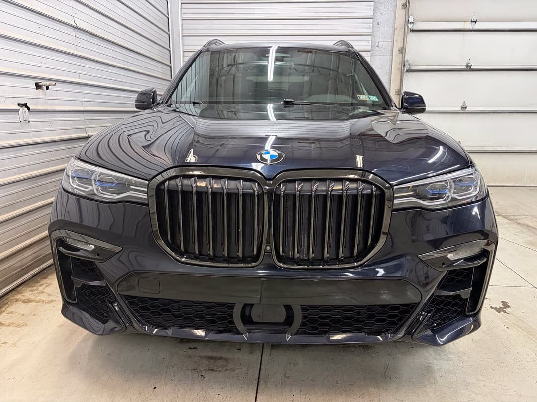Photo 2 of 2021 BMW X7 M50i