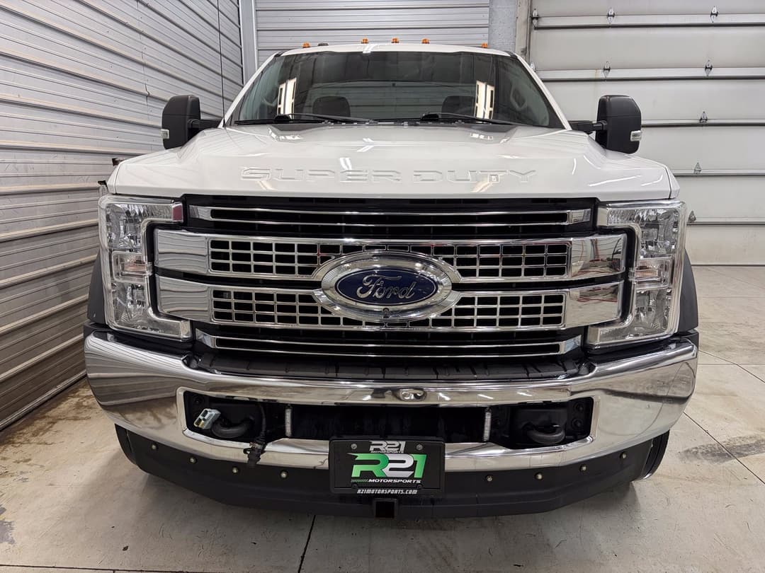 Photo 2 of 2019 Ford F-450 Super Duty XL