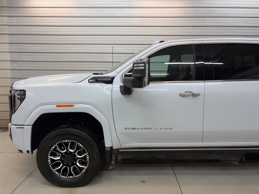 Photo 3 of 2026 GMC Sierra 3500HD Denali Ultimate