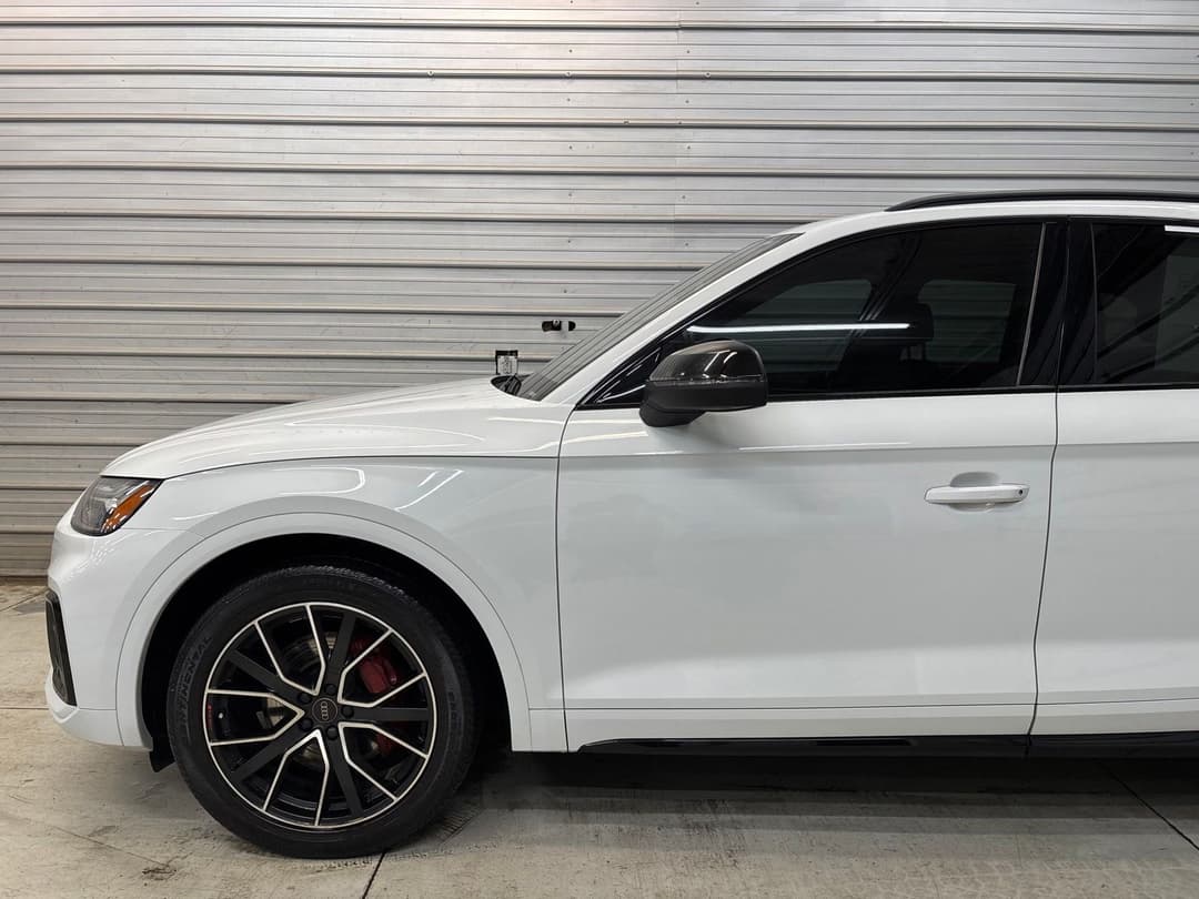 Photo 3 of 2024 Audi SQ5 3.0T quattro Premium Plus