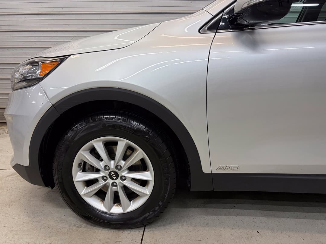 Photo 4 of 2020 Kia Sorento LX