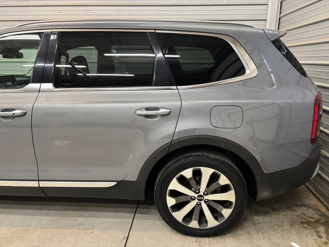 Photo 5 of 2020 Kia Telluride S