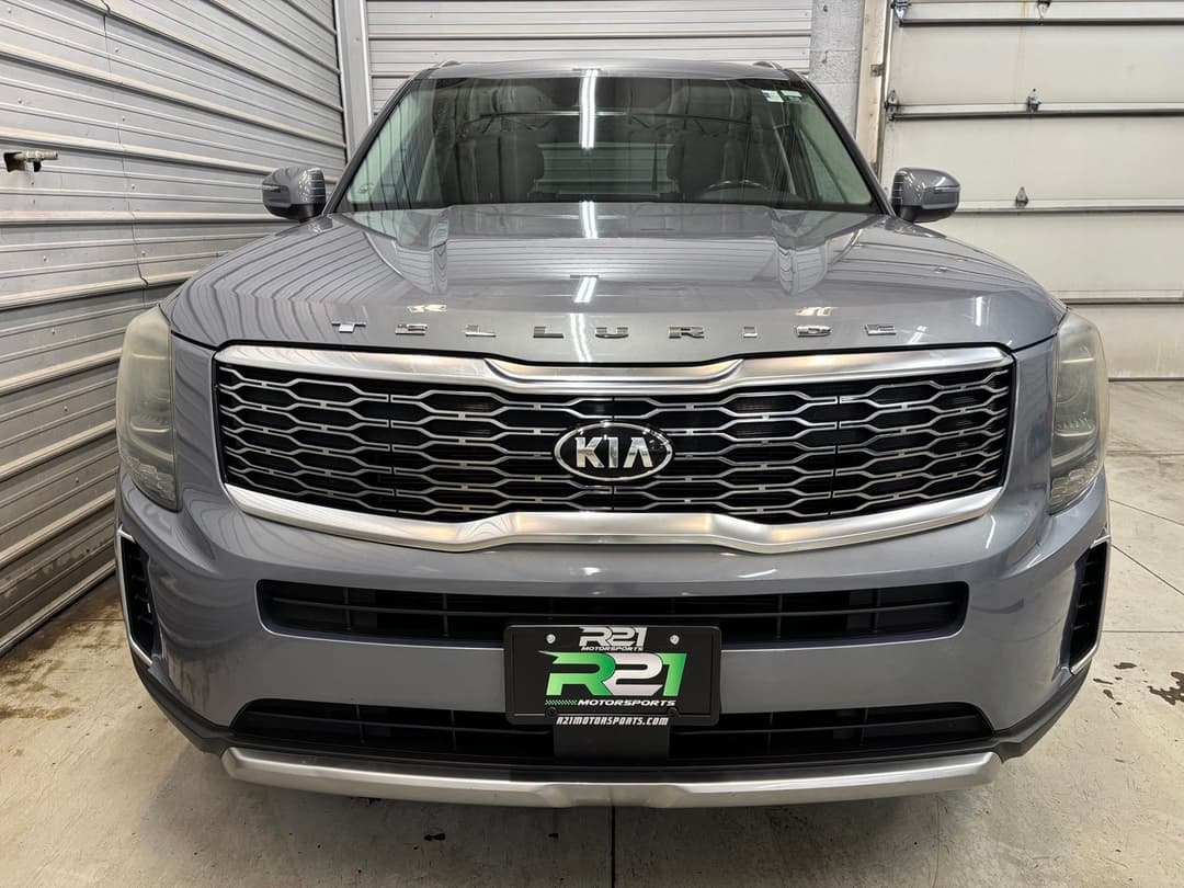 Photo 2 of 2020 Kia Telluride S