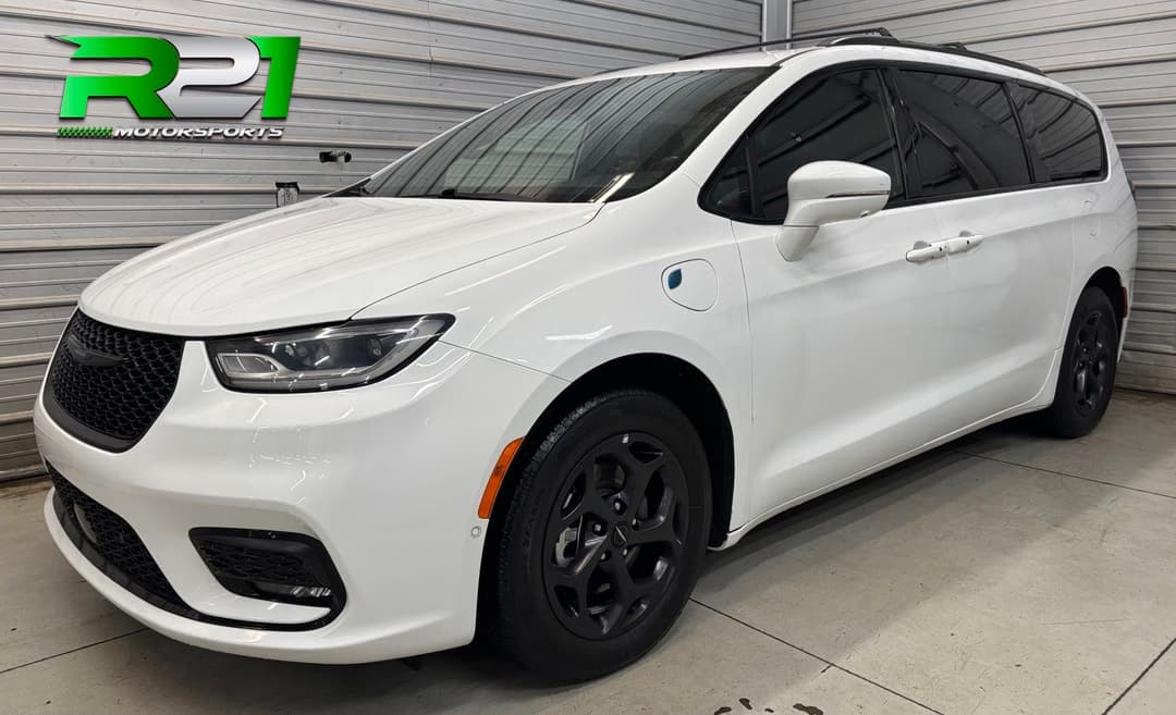 2021 Chrysler Pacifica Hybrid Touring L - Main Image