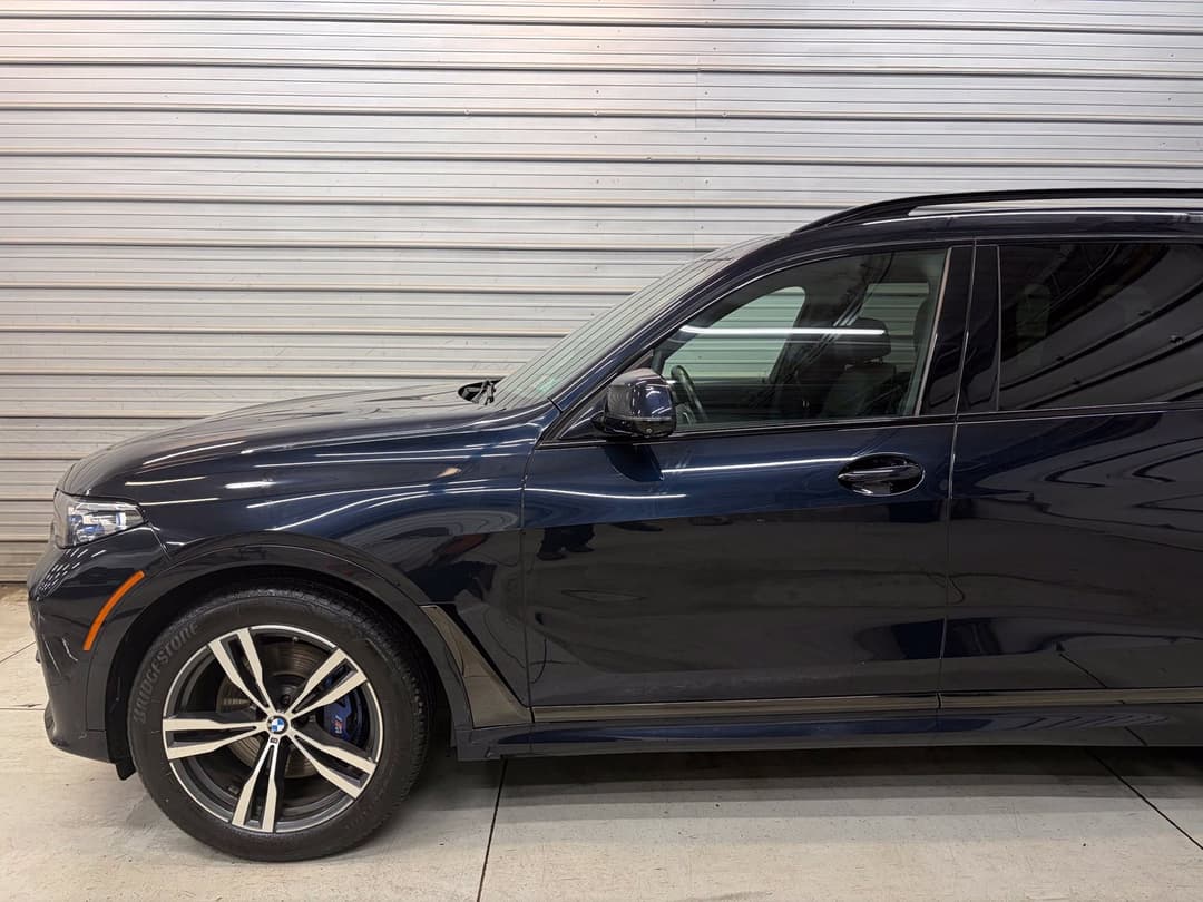 Photo 3 of 2021 BMW X7 M50i