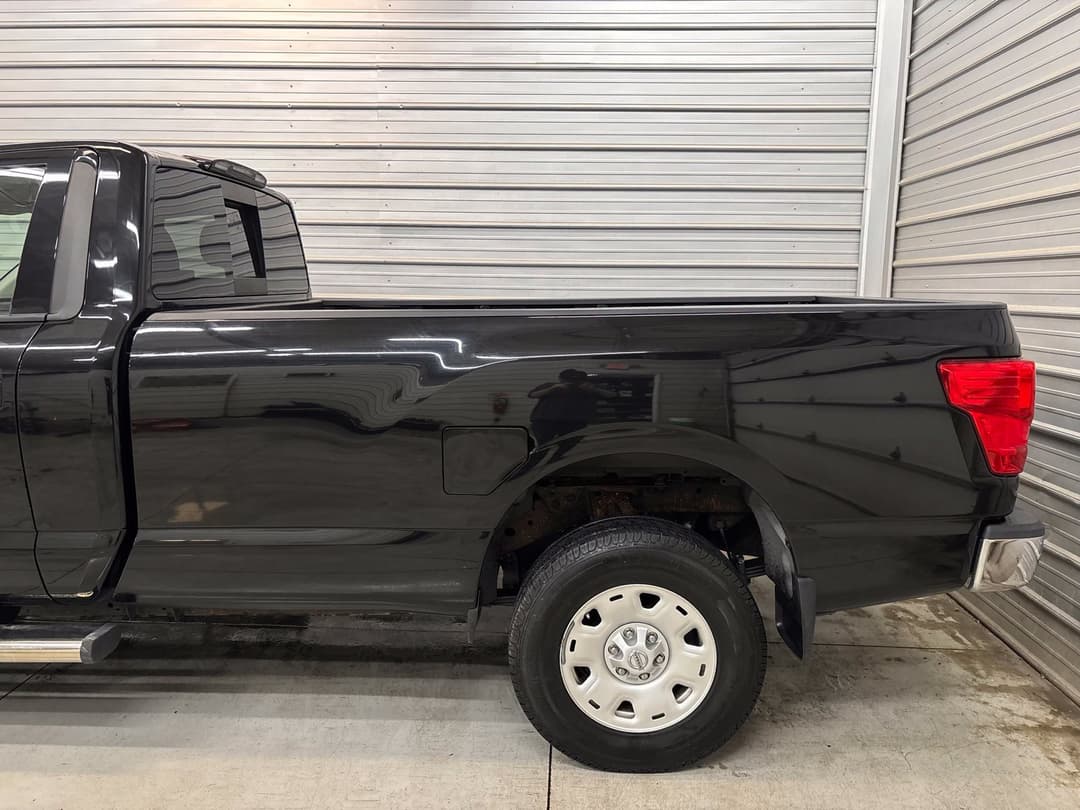Photo 5 of 2017 Nissan Titan XD SV