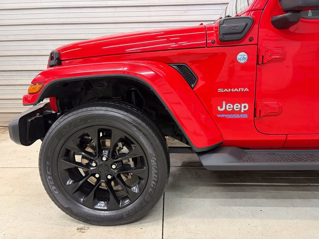 Photo 4 of 2021 Jeep Wrangler Unlimited Sahara 4xe