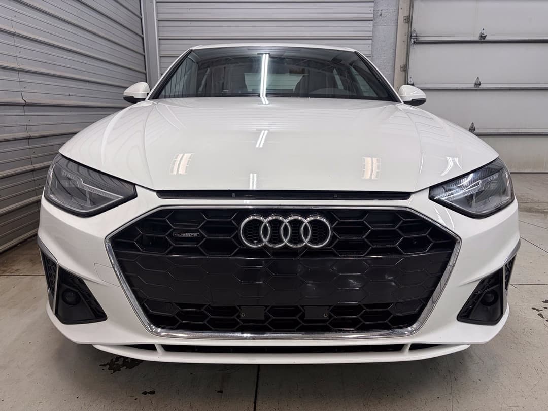 Photo 2 of 2020 Audi A4 45 Premium