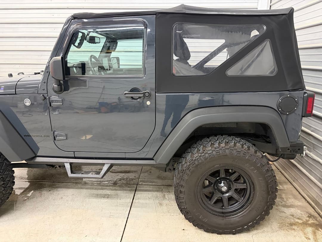 2016 Jeep Wrangler Rubicon - Image 5