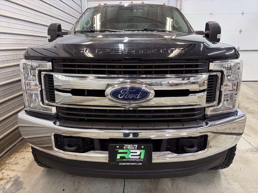 Photo 2 of 2018 Ford F-250 Super Duty XL