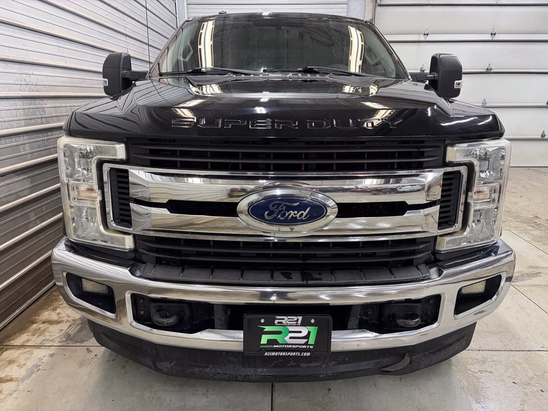 Photo 2 of 2018 Ford F-350 Super Duty XLT