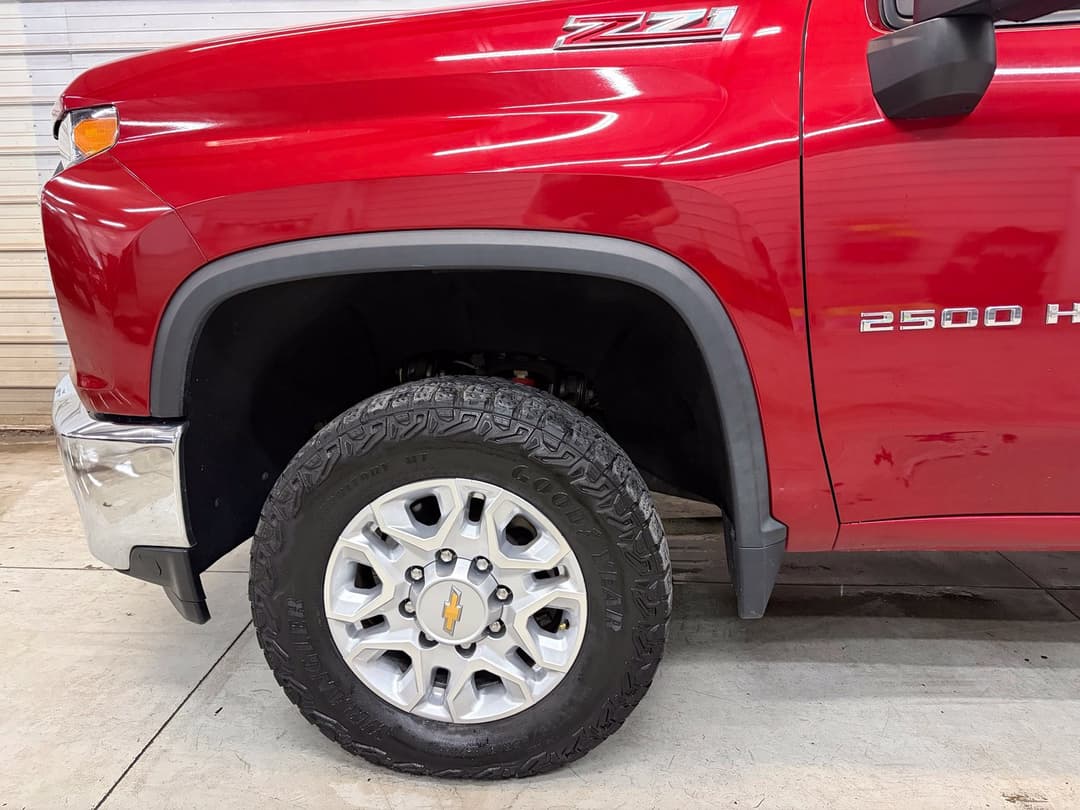 Photo 4 of 2021 Chevrolet Silverado 2500HD LT