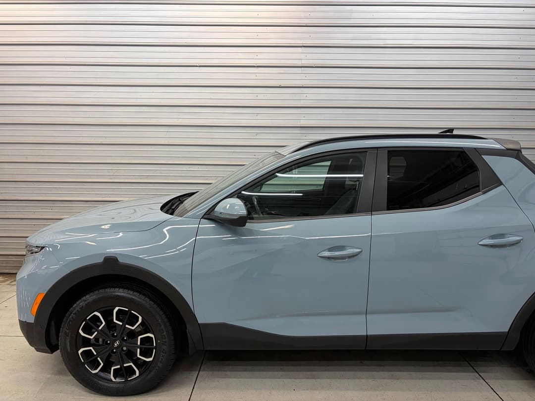 2022 Hyundai SANTA CRUZ SEL Premium - Image 3