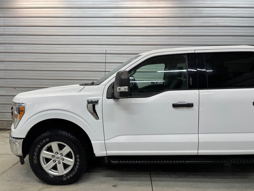 Photo 3 of 2021 Ford F-150 XLT
