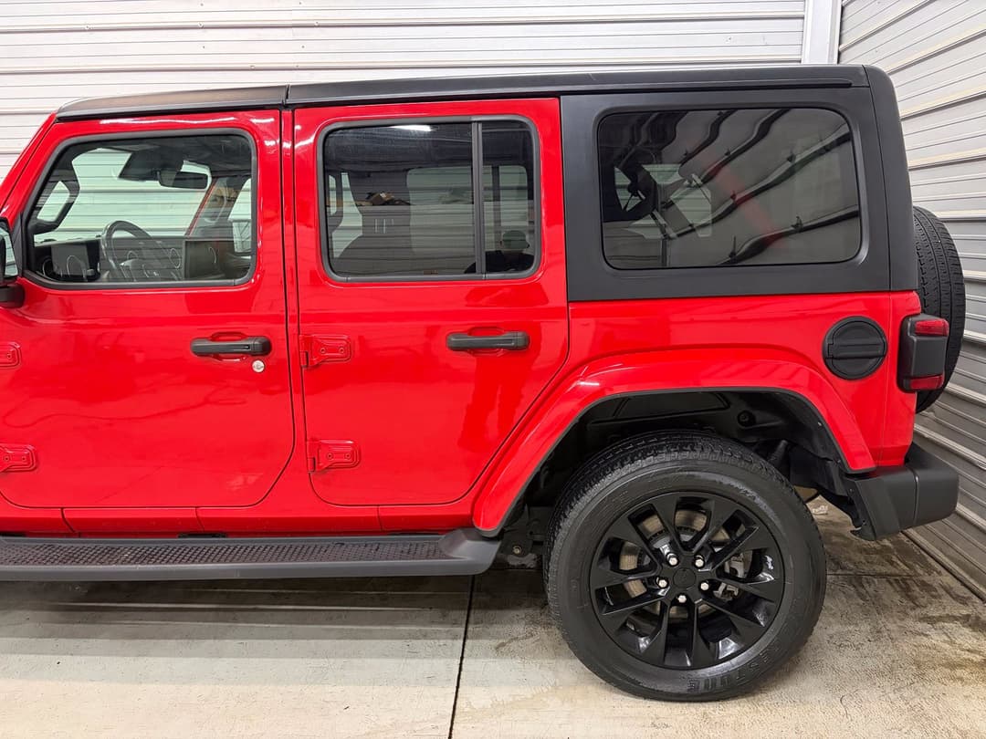 Photo 5 of 2021 Jeep Wrangler Unlimited Sahara 4xe