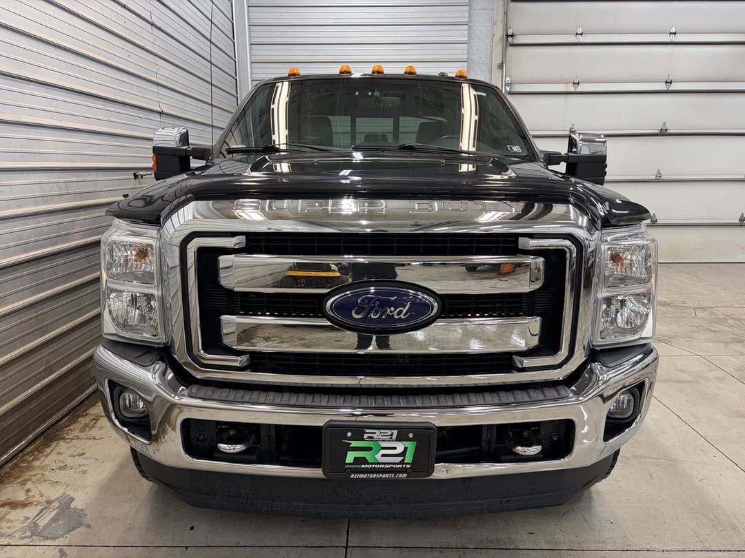 Photo 2 of 2016 Ford F-250 Super Duty Lariat