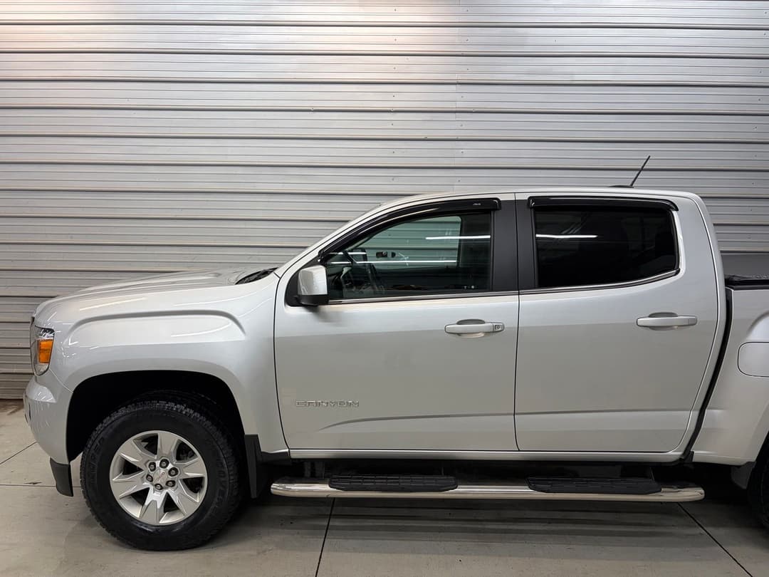Photo 3 of 2018 GMC Canyon SLE