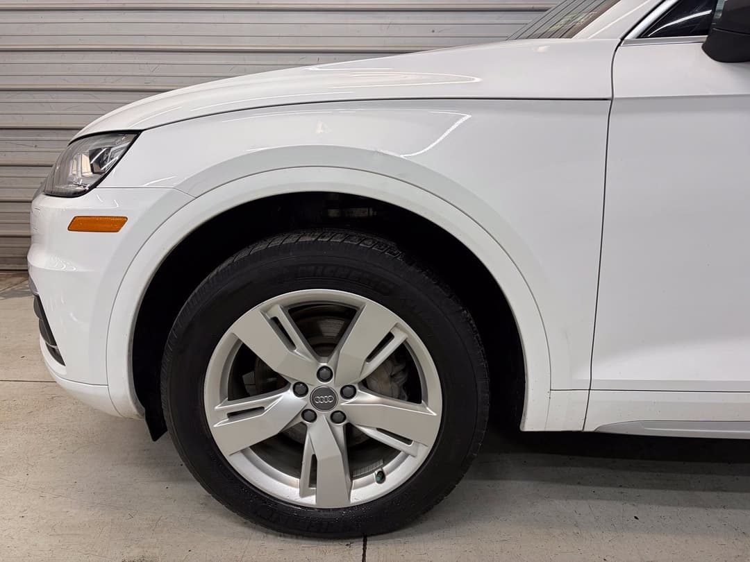 Photo 4 of 2019 Audi Q5 2.0T Premium Plus