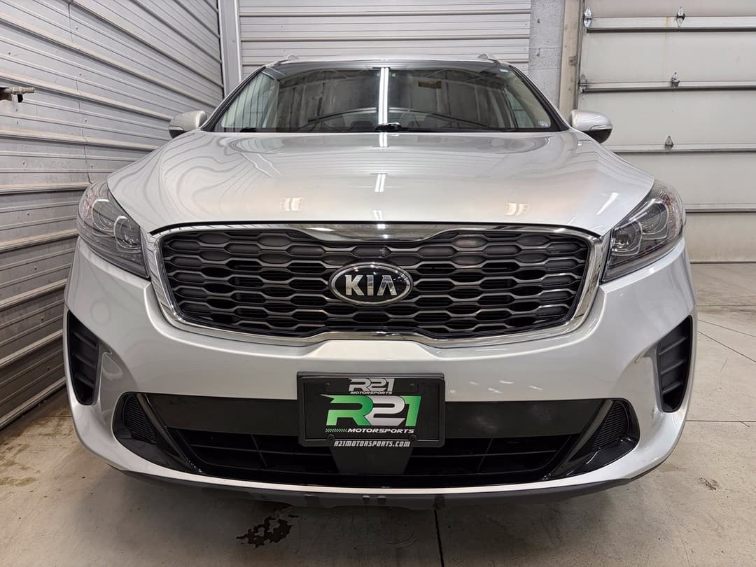 Photo 2 of 2020 Kia Sorento LX