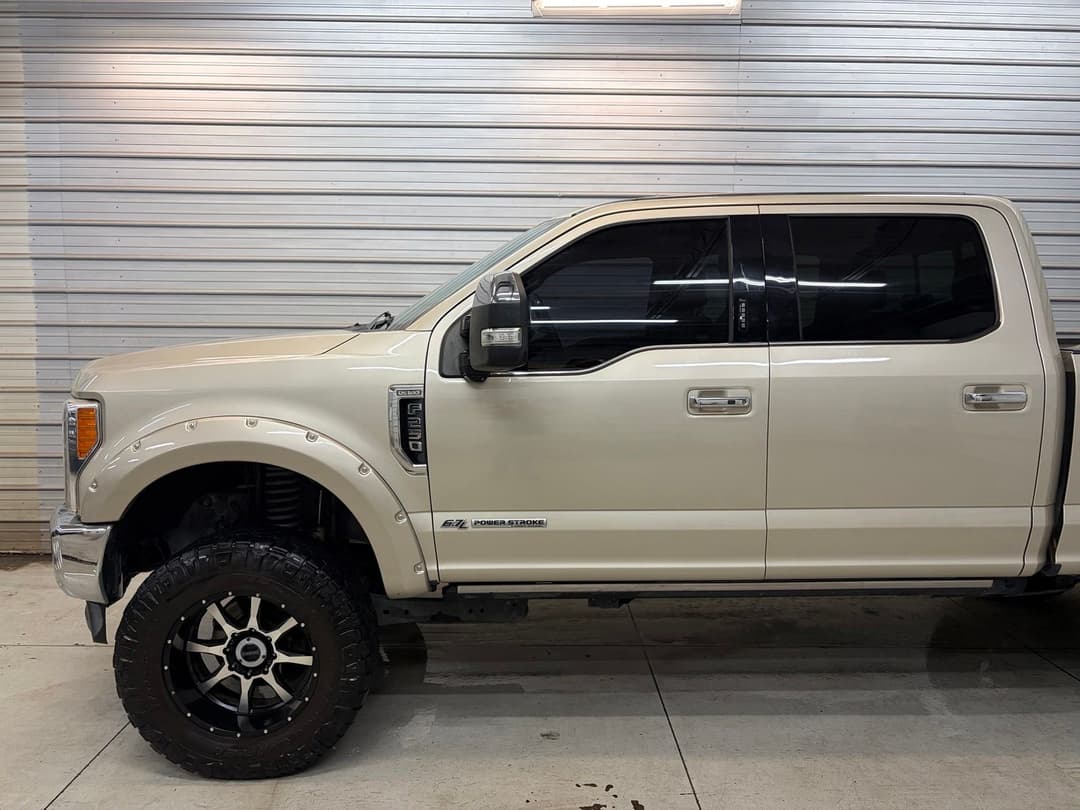 2018 Ford F-250 Super Duty King Ranch - Image 3