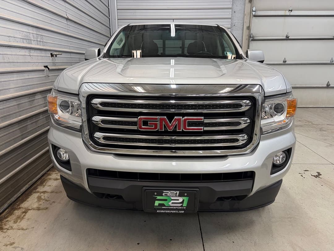 Photo 2 of 2018 GMC Canyon SLE