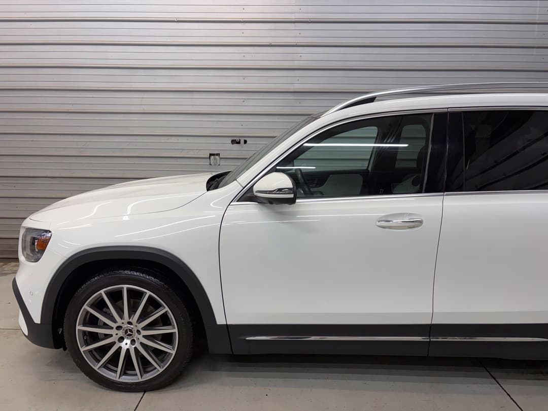 Photo 3 of 2023 Mercedes-Benz GLB GLB 250 4MATIC