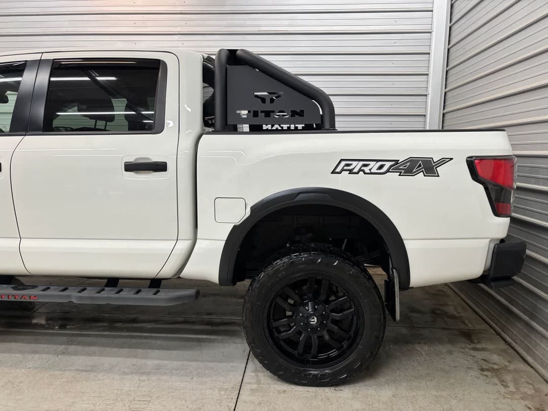 Photo 5 of 2021 Nissan Titan PRO-4X