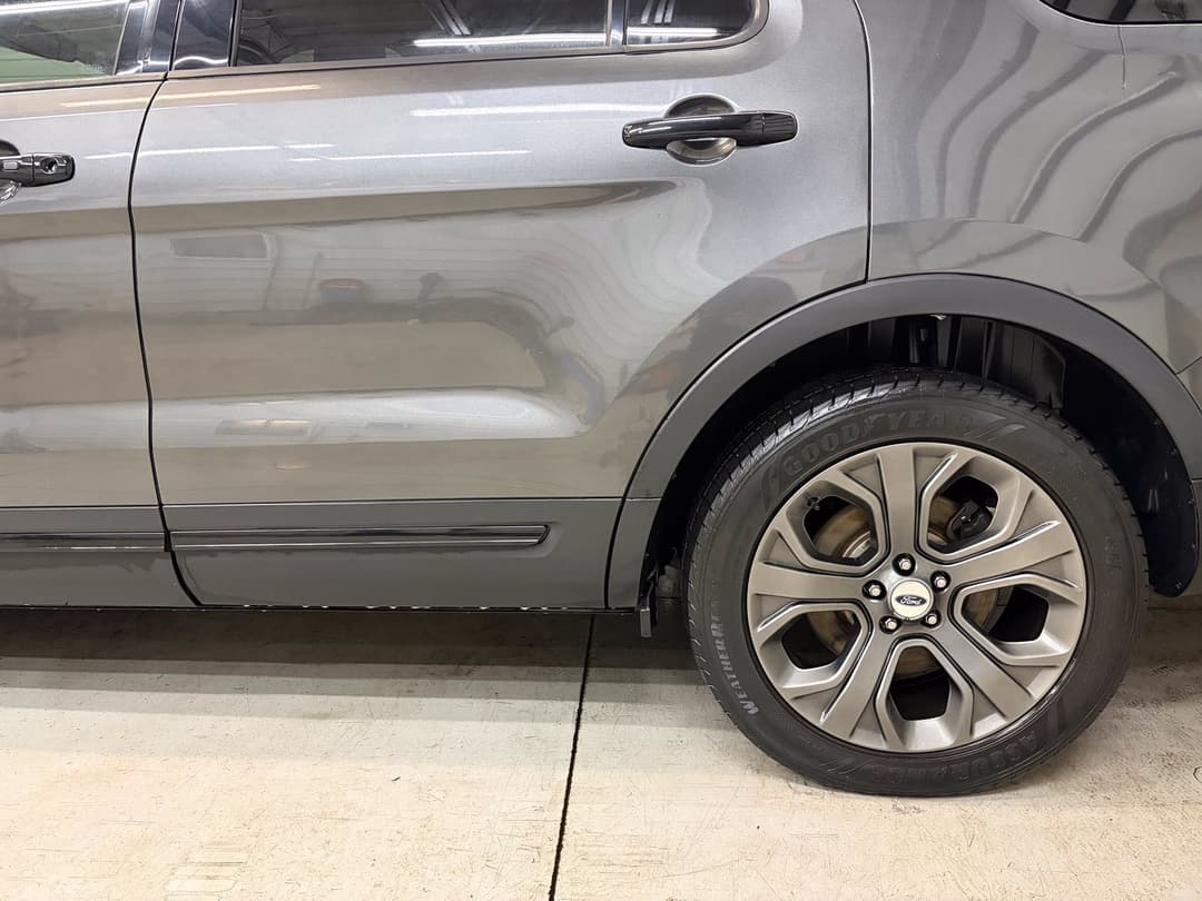 Photo 5 of 2018 Ford Explorer Sport