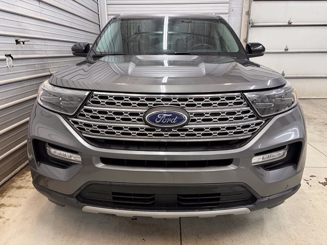Photo 2 of 2021 Ford Explorer Hybrid Limited