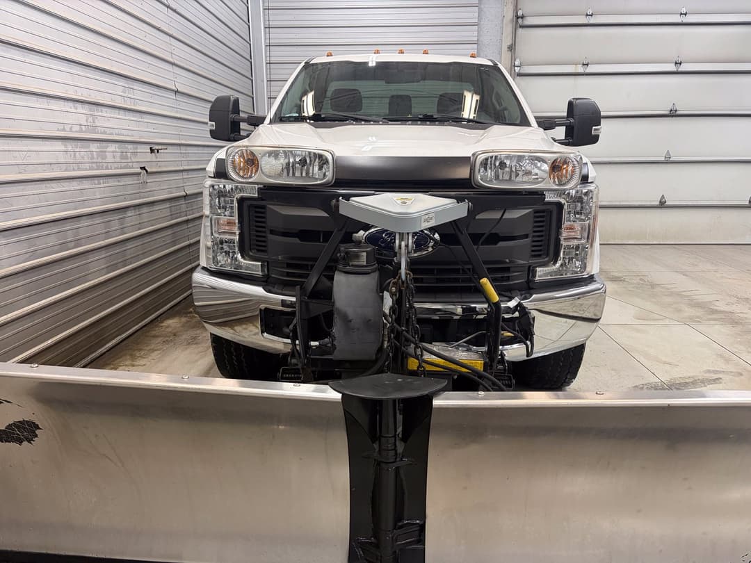 Photo 2 of 2017 Ford F-350 Super Duty XL