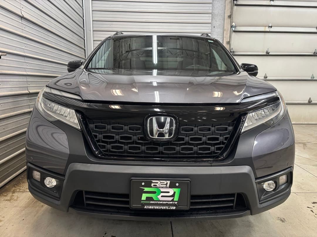 2021 Honda Passport Touring - Image 2