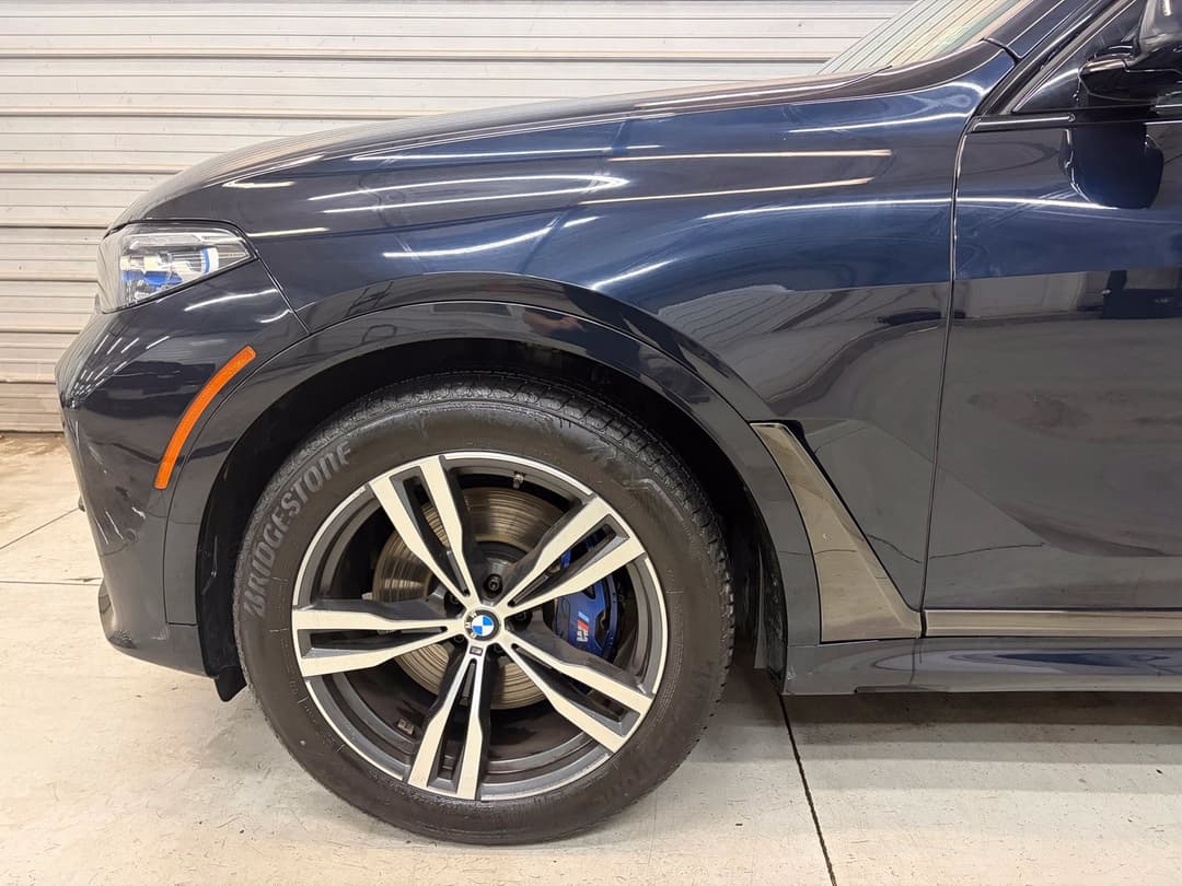 Photo 4 of 2021 BMW X7 M50i