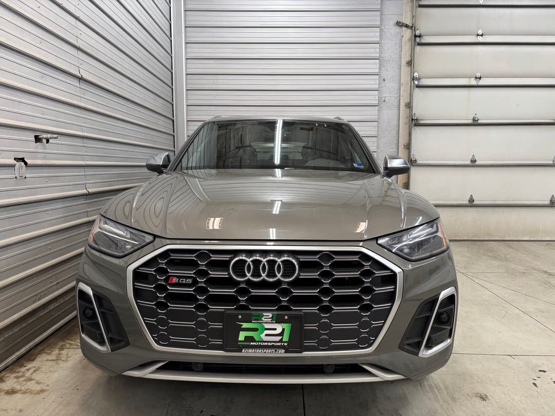 Photo 2 of 2023 Audi SQ5 3.0T quattro Premium