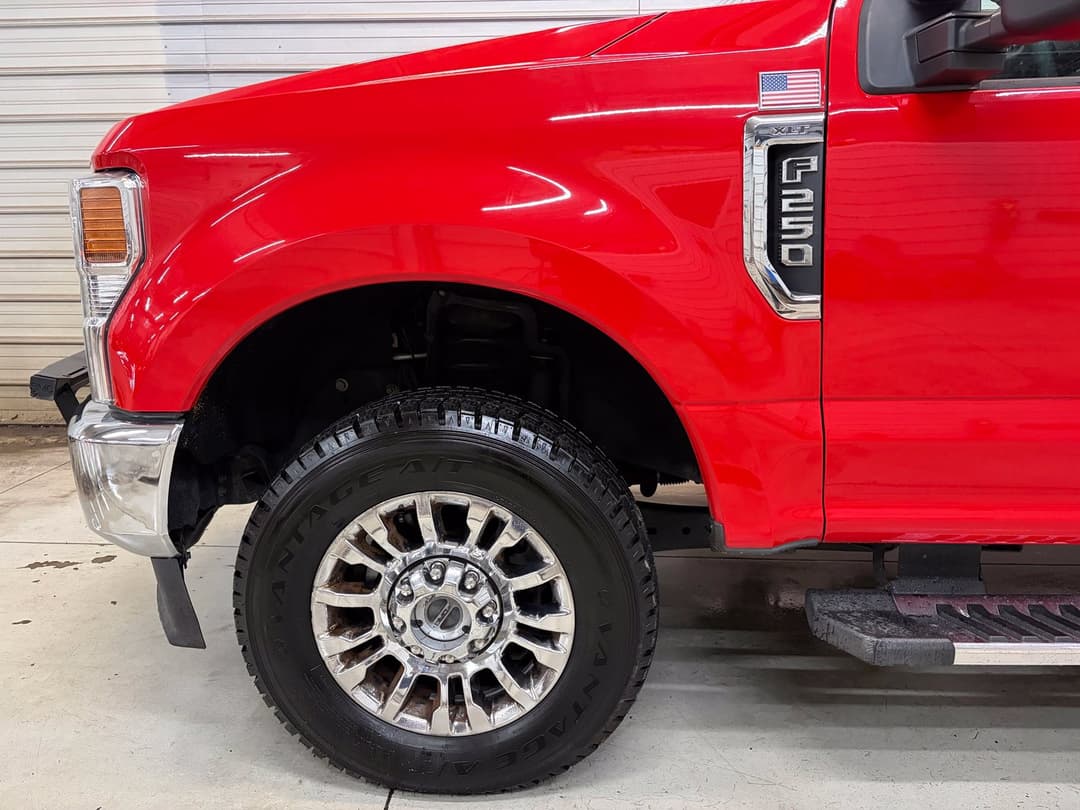2021 Ford F-250 Super Duty XLT - Image 4