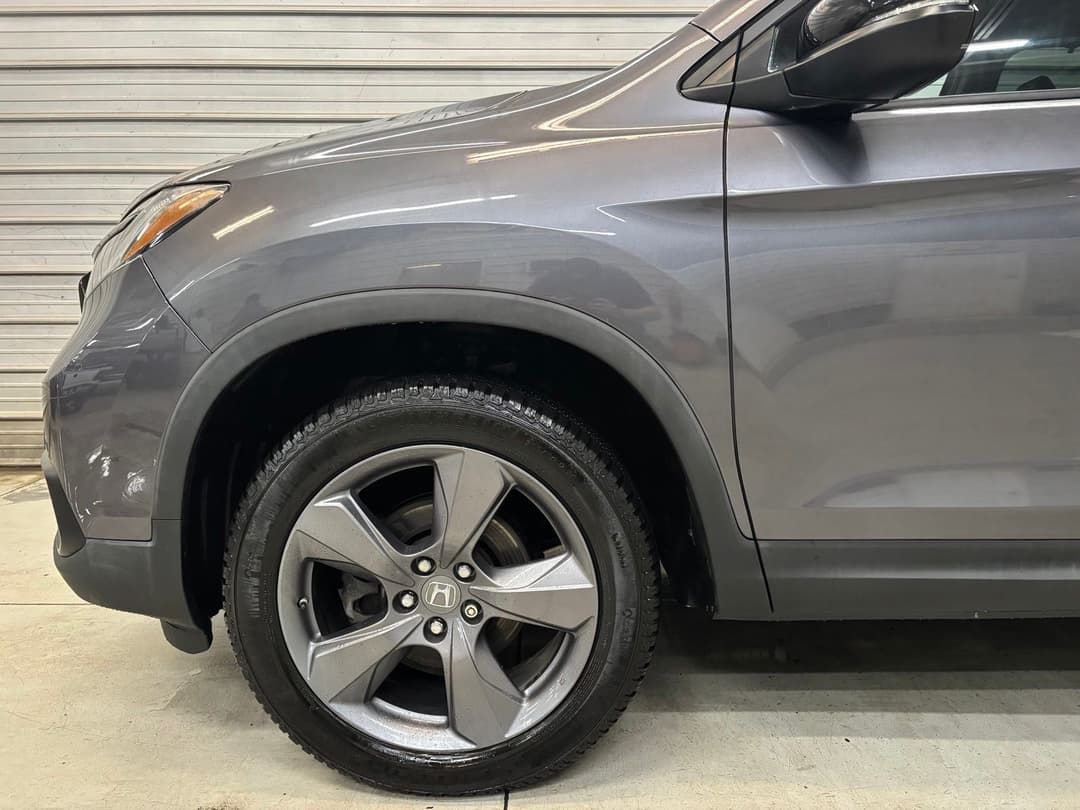2021 Honda Passport Touring - Image 4