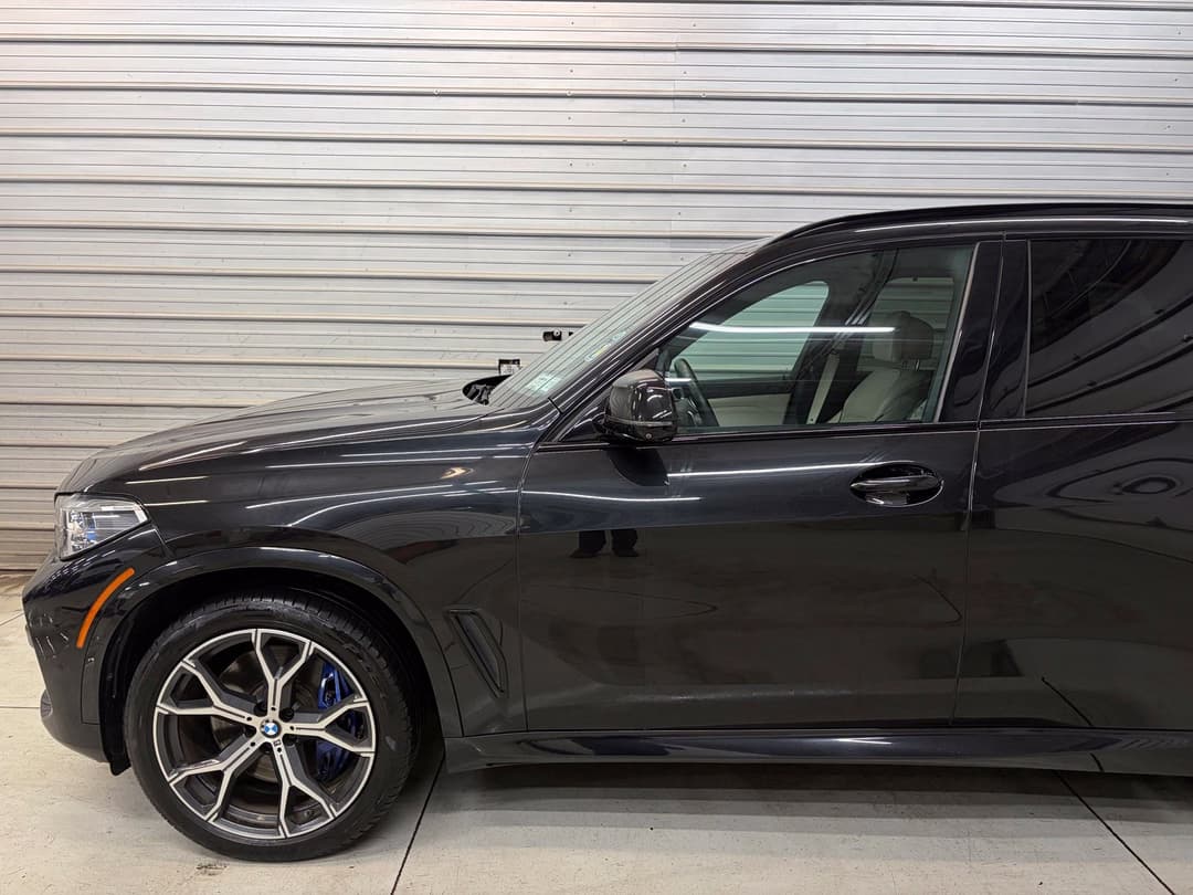 Photo 3 of 2020 BMW X5 M50i xDrive