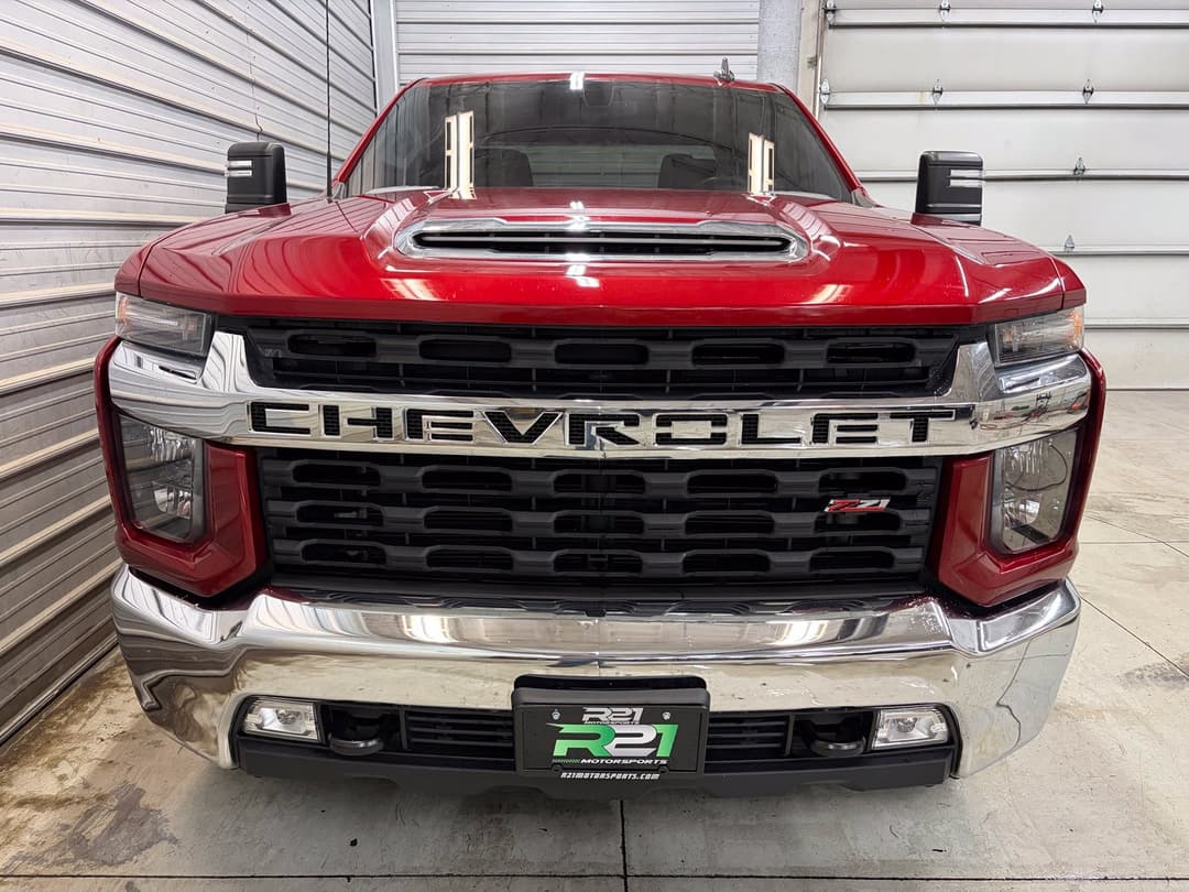 Photo 2 of 2021 Chevrolet Silverado 2500HD LT