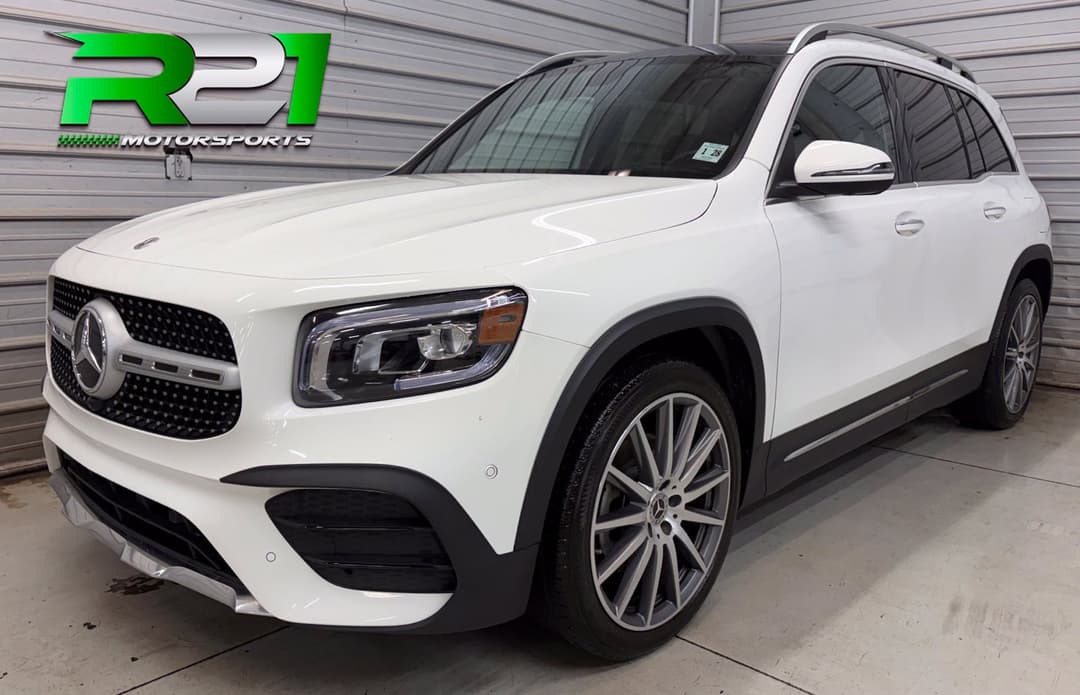 Photo 1 of 2023 Mercedes-Benz GLB GLB 250 4MATIC